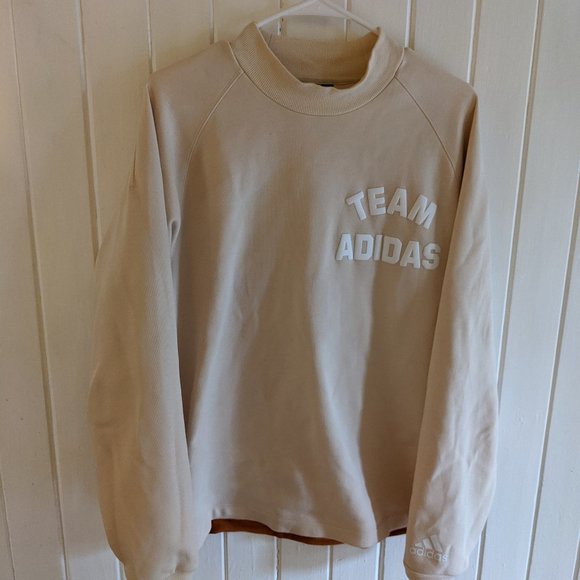 adidas Sweaters - VRCT Crew Cream Team Adidas sweatshirt